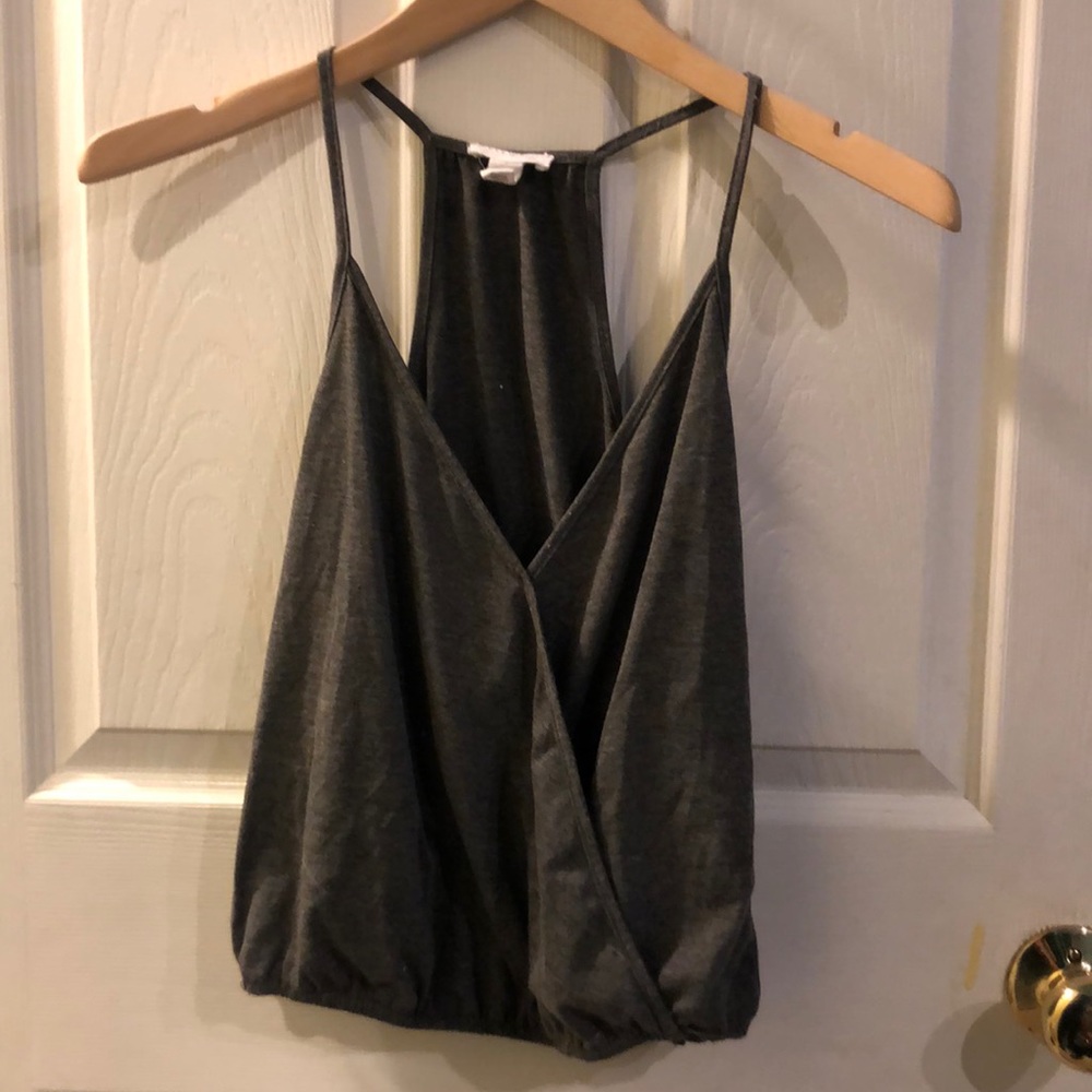 gray tank top
